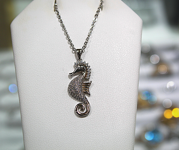 Sterling Silver Seahorse Necklace Pendant