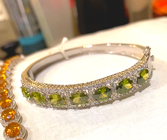 Green Lab Peridot Cut Gemstone Bangle Bracelet - .925 Sterling Silver